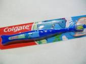 více - Extra měkký zubní kartáček  COLGATE  modrý s dinosaurem  2-5 let