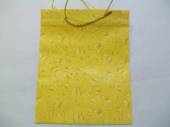 více - Větší dárková taška žlutá s motýlky  28 x 35cm